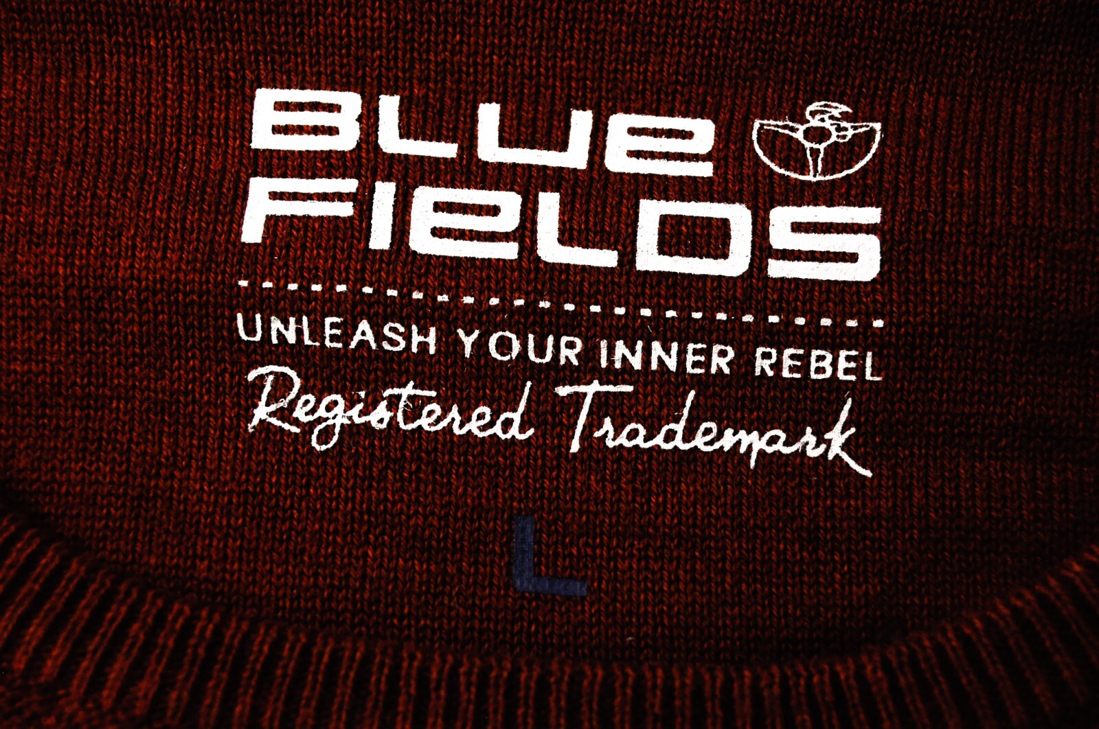 BLUE FIELDS vyriškas megztinis L dydžio raudonas apvalios iškirptės ilgomis rankovėmis 