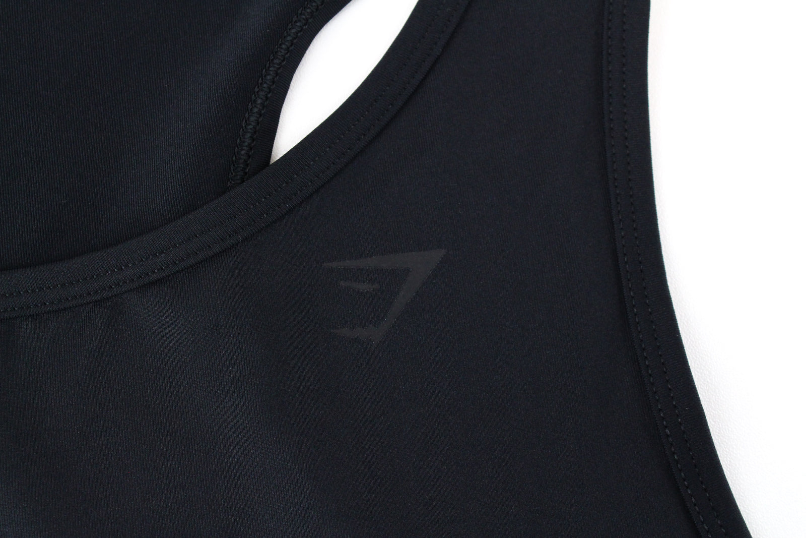 GYMSHARK moteriški marškinėliai XS dydžio su iškirpte nugaroje be rankovių, juodi, trumpi, tamprūs. 