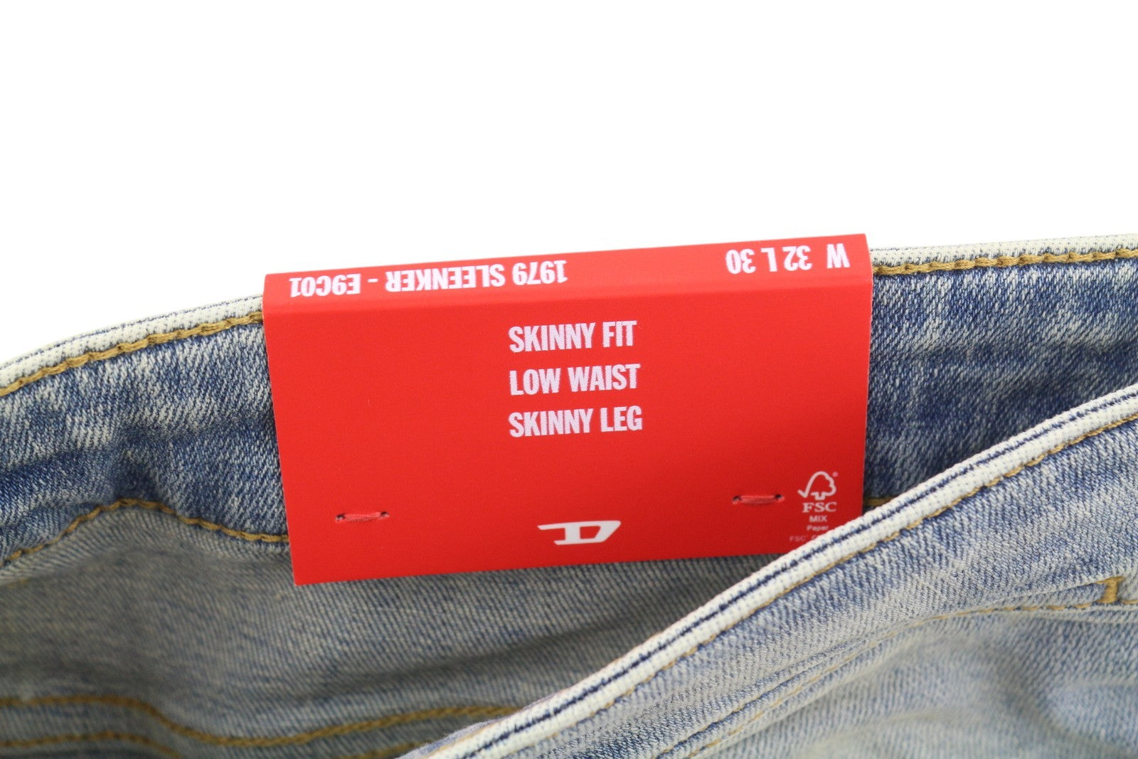 DIESEL 1979 Sleenker E9C01 vyriški džinsai W32/L30 Skinny Distress Blue RMK 275 € 