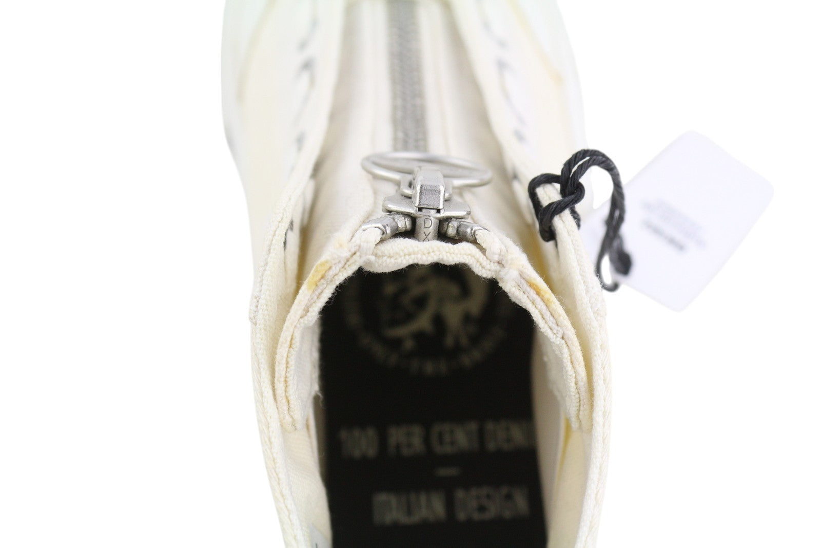 DIESEL S-Astico Mzip W moteriški sportbačiai, 39 dydis, balti, suvarstomi, migdolų spalvos, rekomenduojama kaina – 180 € 