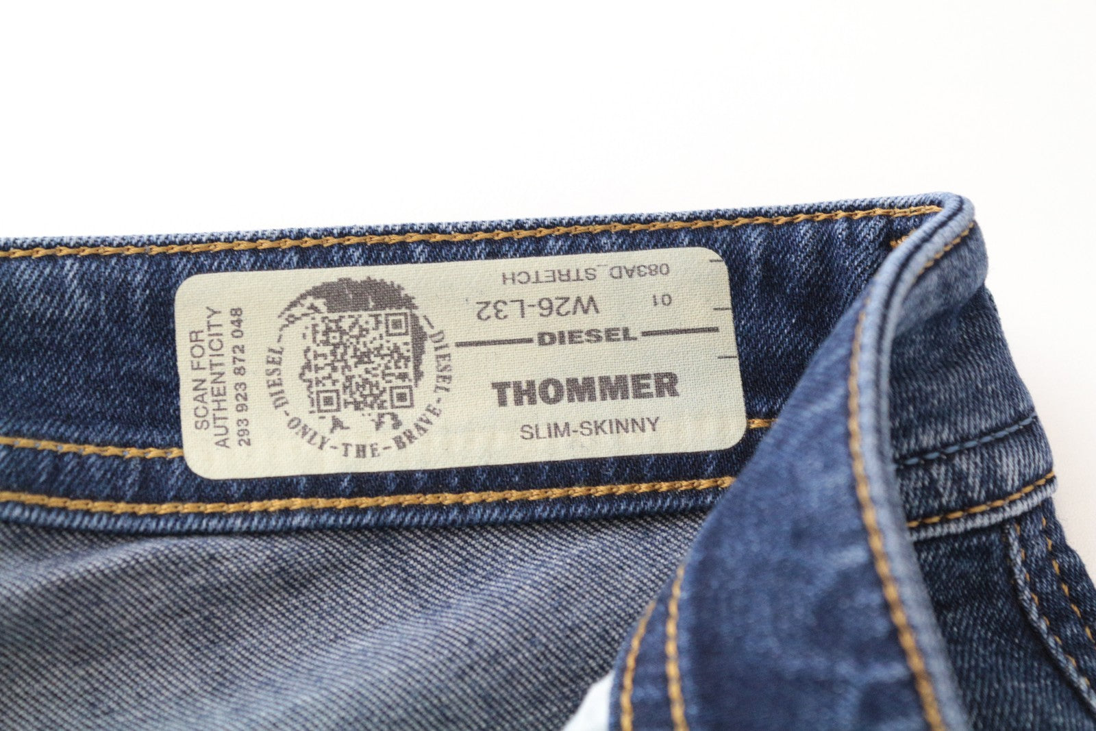 DIESEL Thommer 083AD W26/L32 vyriški ploni mėlyni medvilniniai tamprūs džinsai 