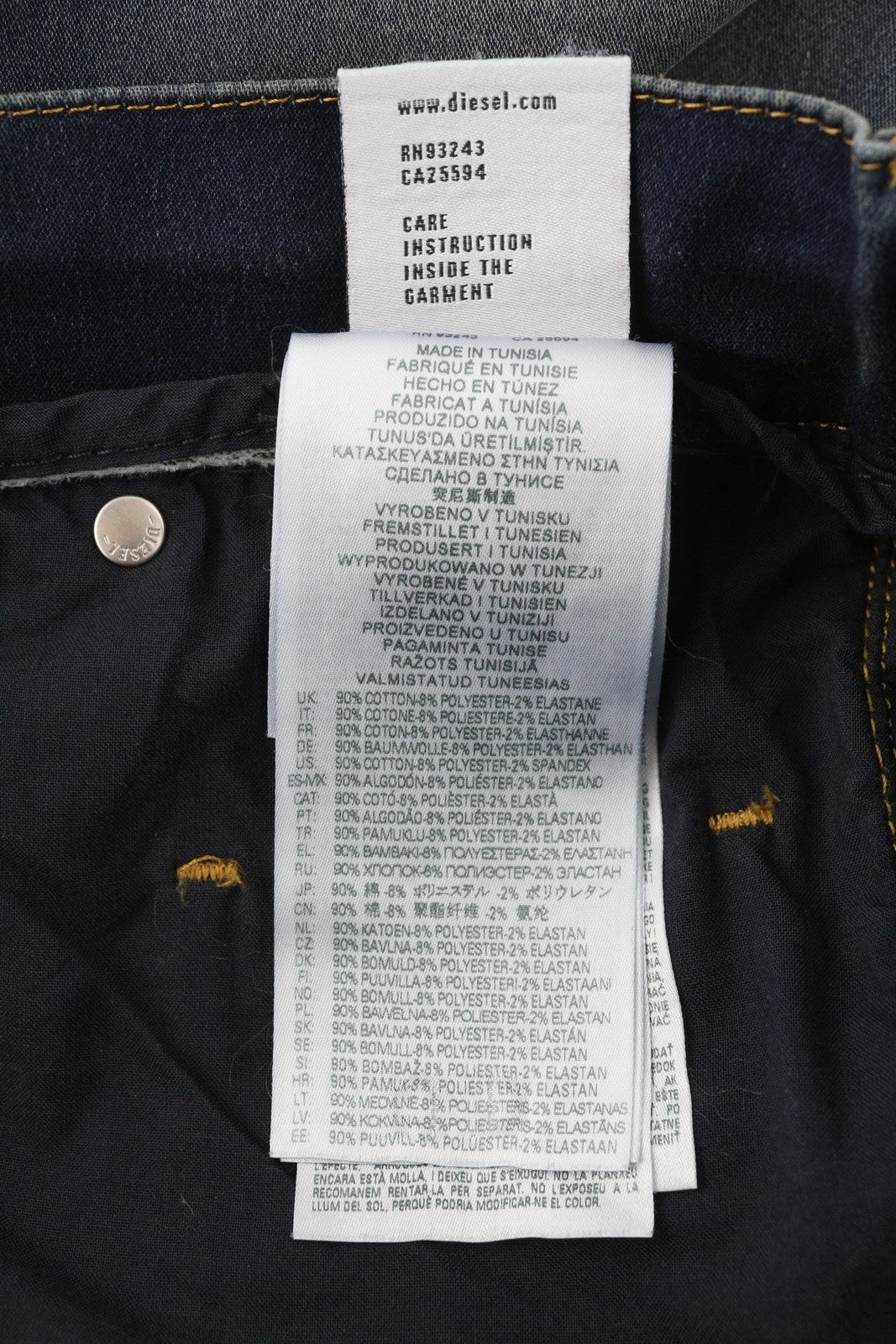 DIESEL Krooley Jogg E69UB vyriški džinsai W26/L32 tamprūs, siaurėjantys, skalbtos mėlynos spalvos, rekomenduojama kaina – 295 € 