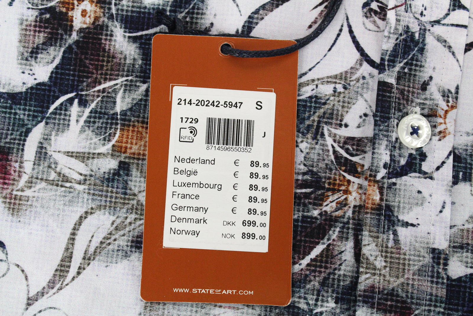 „STATE OF ART“ vyriški marškinėliai S dydžio, gėlėti, mažai tamprūs, raštuoti, mišraus medvilnės raštai, laisvalaikio stiliaus 