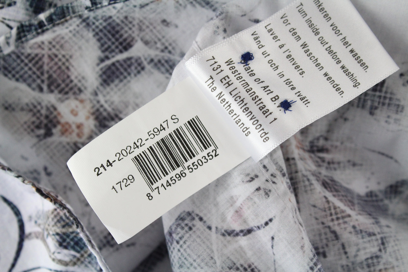 „STATE OF ART“ vyriški marškinėliai S dydžio, gėlėti, mažai tamprūs, raštuoti, mišraus medvilnės raštai, laisvalaikio stiliaus 