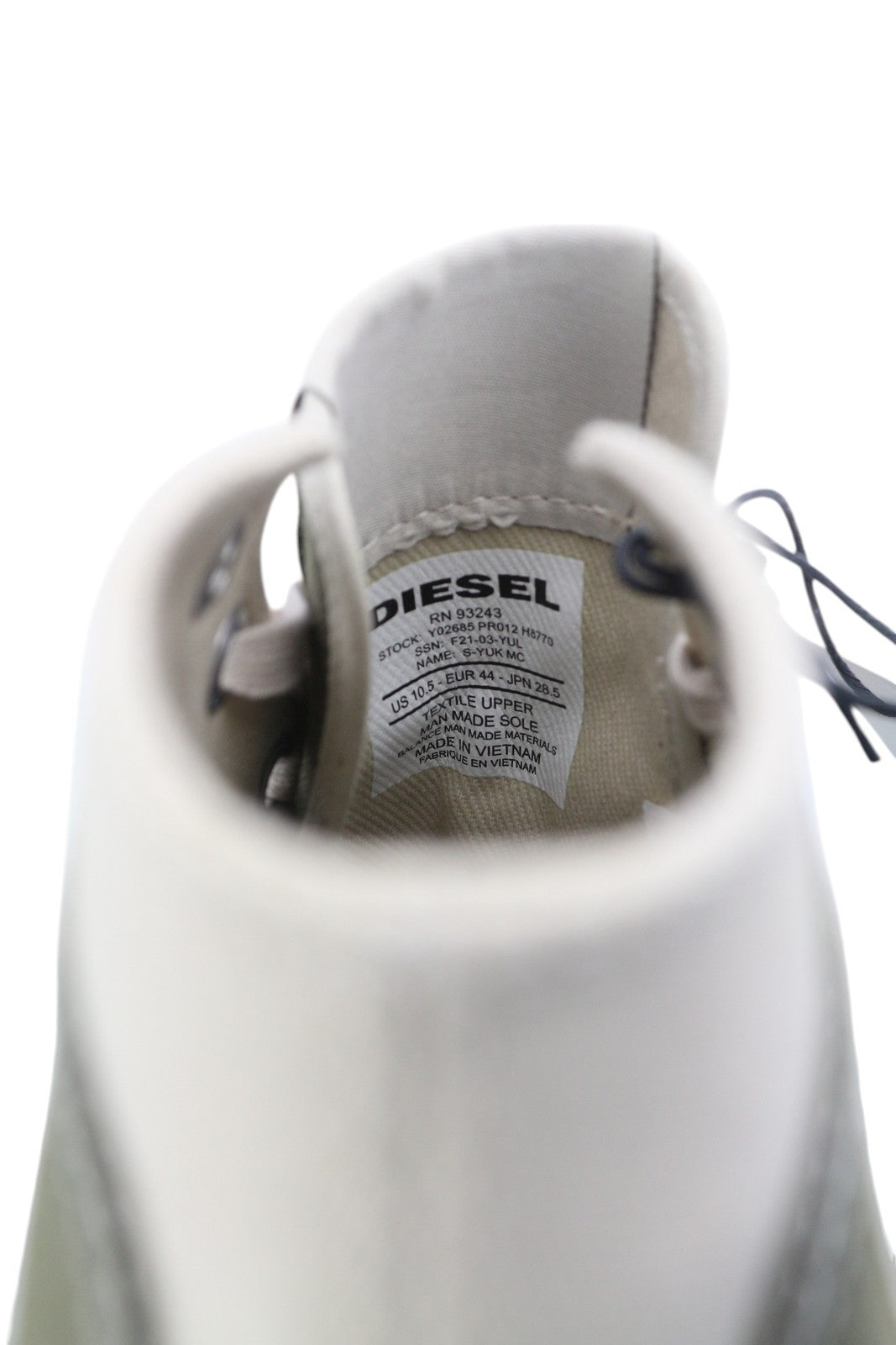 DIESEL S-Yuk MC vyriški sportbačiai, pilki, vidutinio ūgio, suvarstomi, migdolų spalvos nosimi, RRP 120 € 