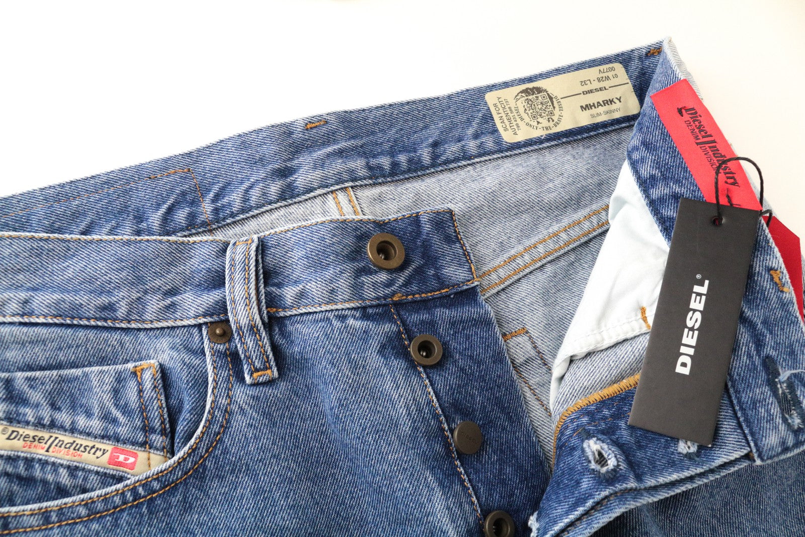 DIESEL Mharky 0077V W28/L32 Skinny vyriški džinsai balintos mėlynos spalvos medvilniniai, gryno kirpimo 