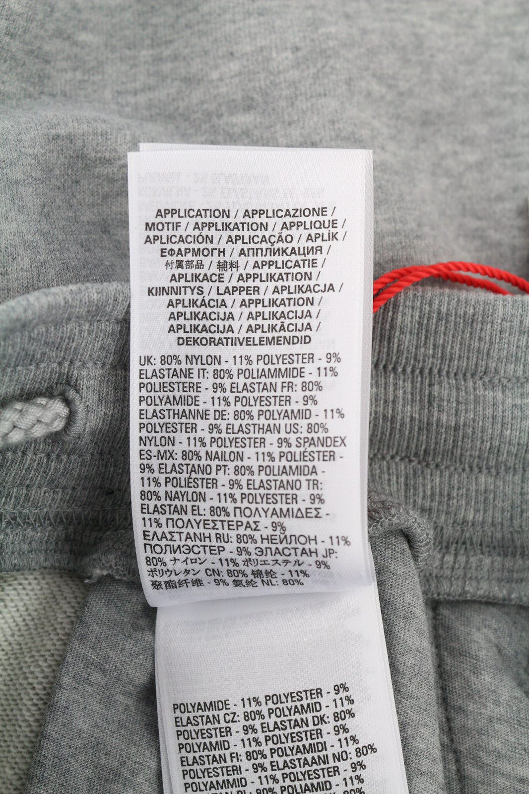 DIESEL AMSB-Bounss-HT02 vyriškos kelnės M pilkos melanžo spalvos su prakaitą praleidžiančiomis kišenėmis, rekomenduojama kaina – 125 € 