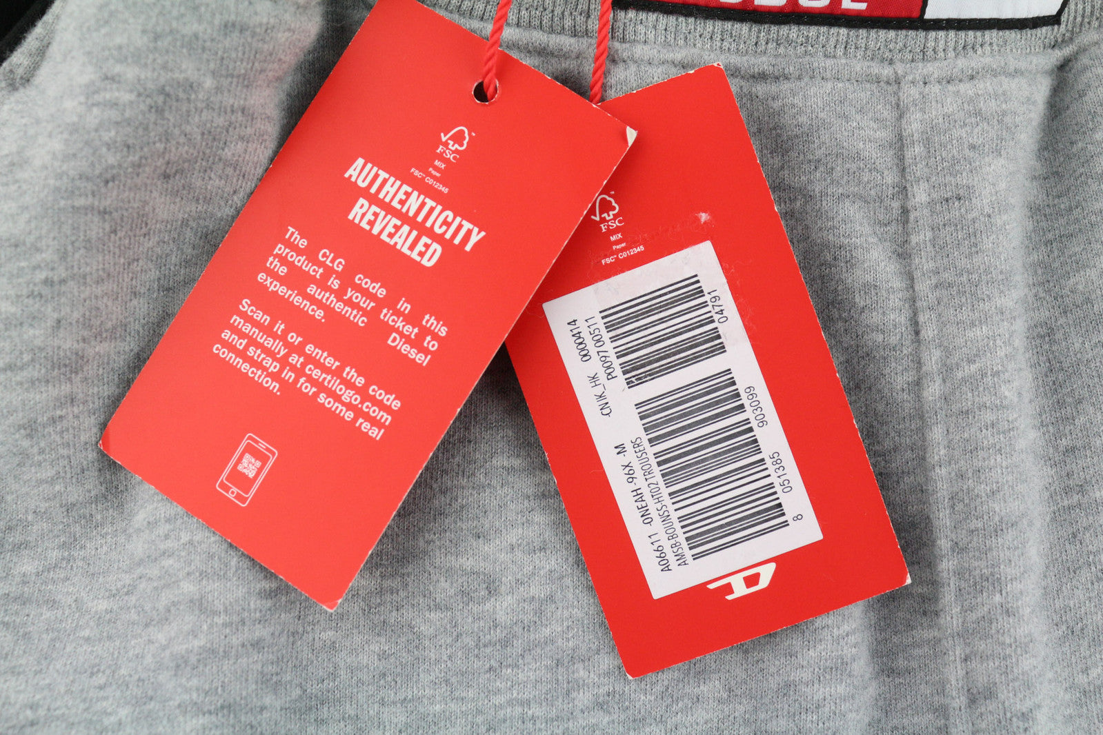 DIESEL AMSB-Bounss-HT02 vyriškos kelnės M pilkos melanžo spalvos su prakaitą praleidžiančiomis kišenėmis, rekomenduojama kaina – 125 € 