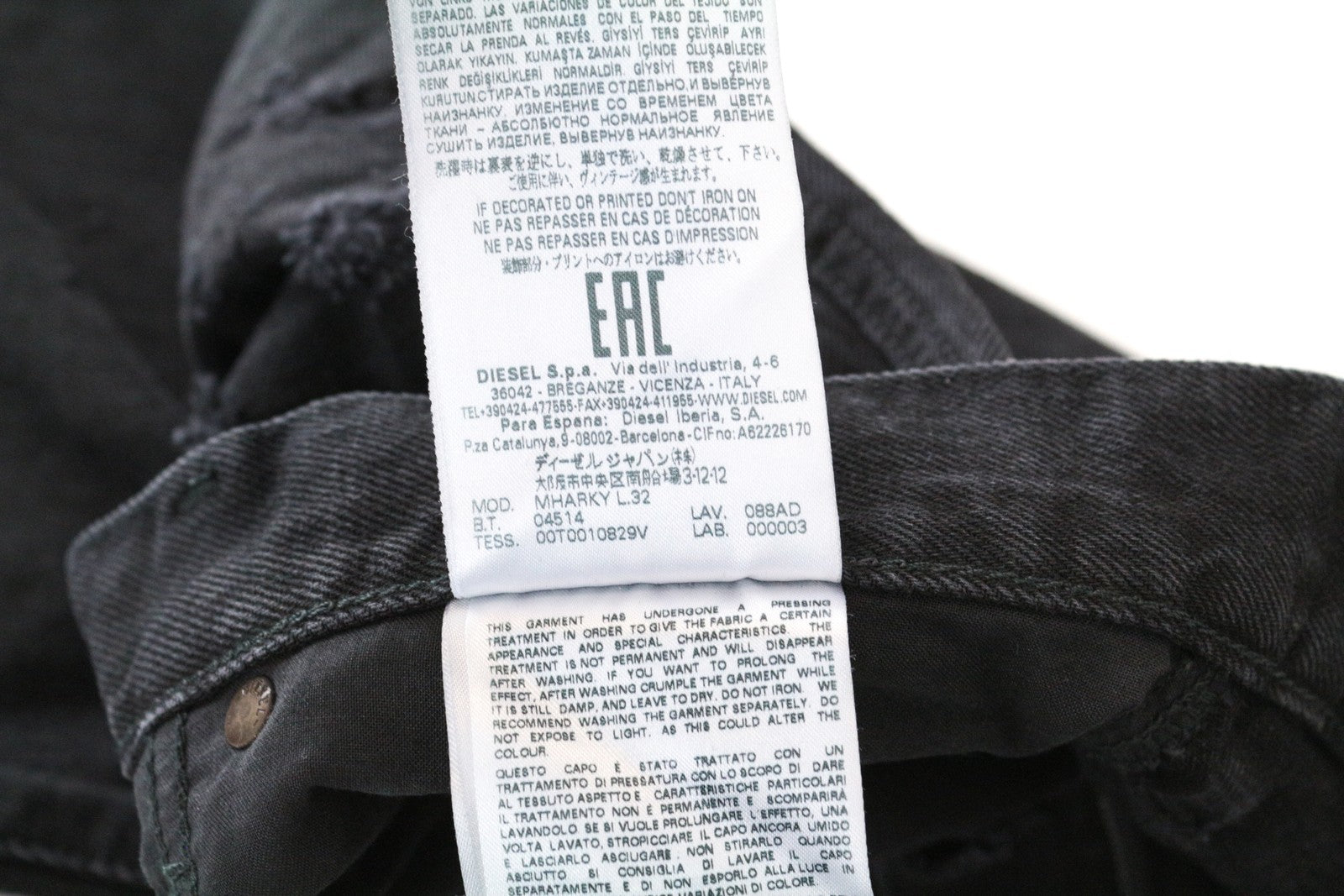 DIESEL Mharky 088AD juodi dirbtinės medvilnės džinsai, W28/L32, aptempti vyriški 