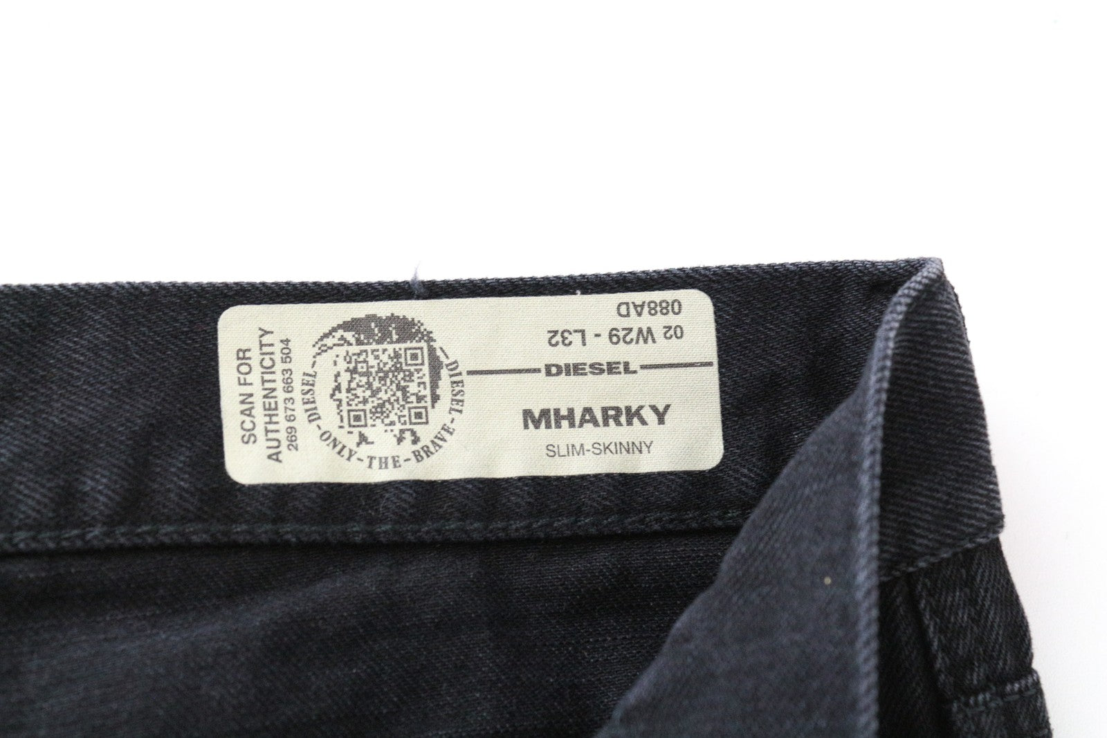 DIESEL Mharky 088AD W29/L32 juodi džinsiniai plėšyti džinsai vyrams, aptempti medvilniniai džinsai 