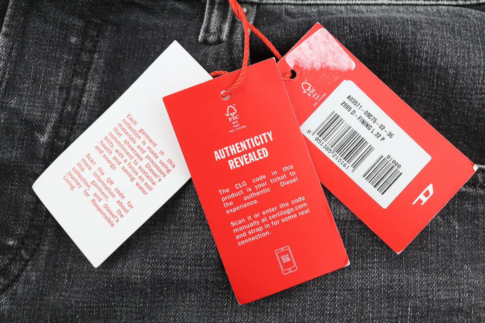 DIESEL 2005 D-Fining 09C75 vyriški džinsai W36/L32 Įprasti, siaurėjantys, vidutinio juosmens, rekomenduojama kaina – 275 € 