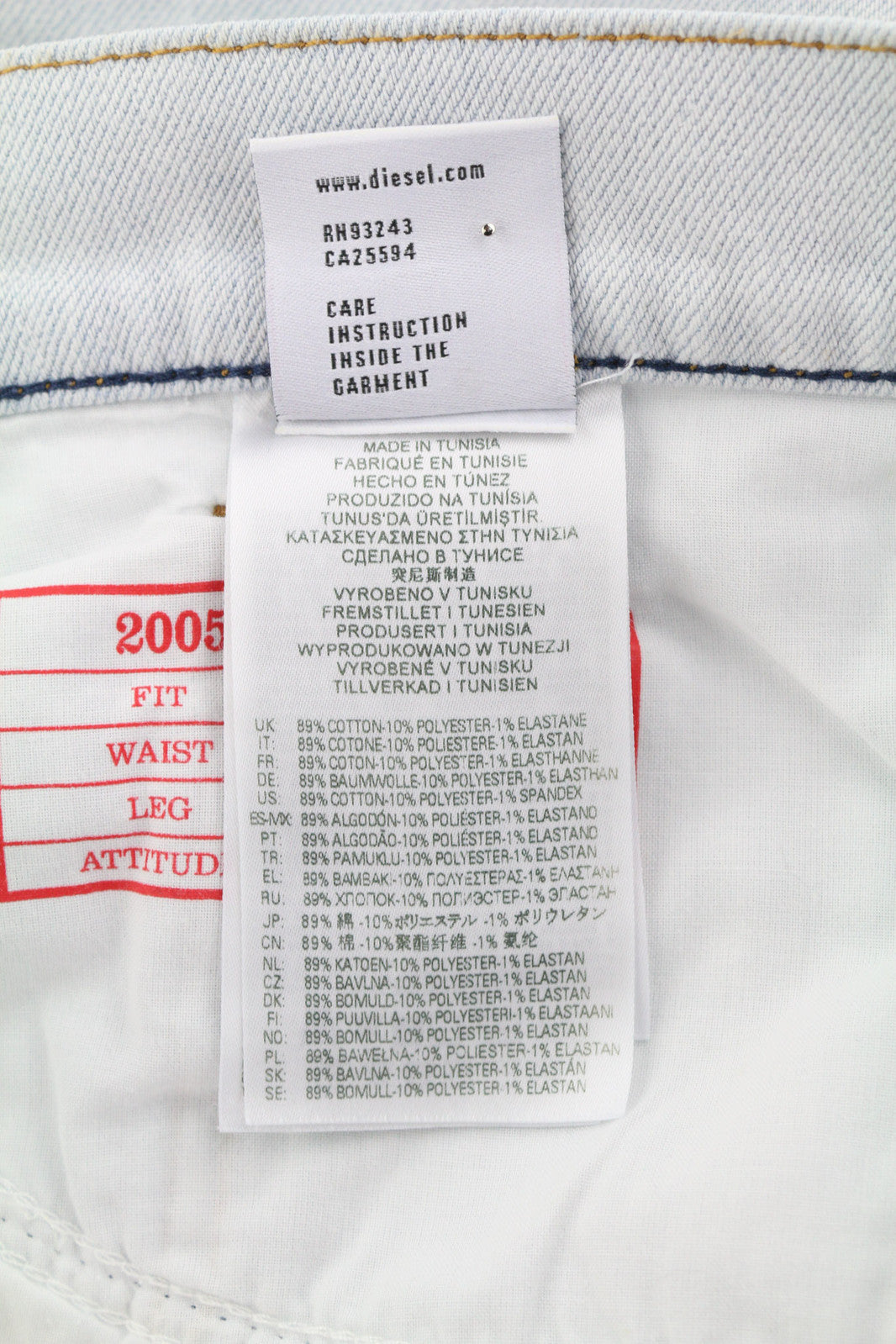 DIESEL 2005 D-Fining 09C06 vyriški džinsai W34/L32 įprasto kirpimo, siaurėjančiomis klešnėmis, vidutinio juosmens aukštyje 