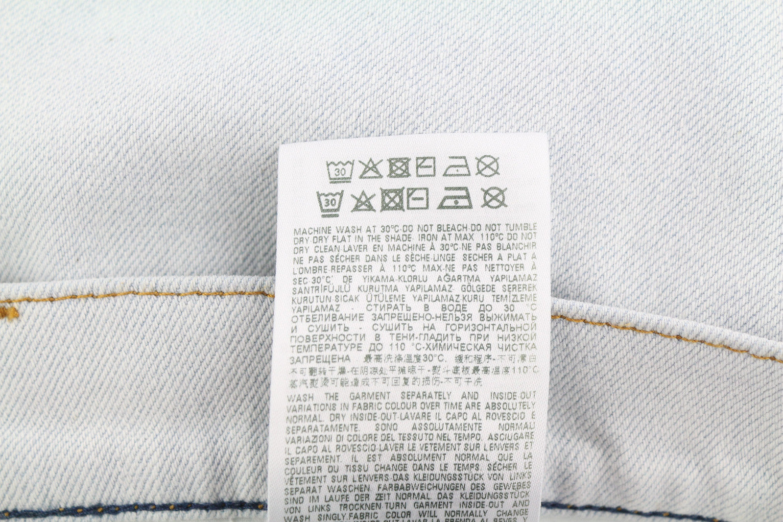 DIESEL 2005 D-Fining 09C06 vyriški džinsai W34/L32 įprasto kirpimo, siaurėjančiomis klešnėmis, vidutinio juosmens aukštyje 