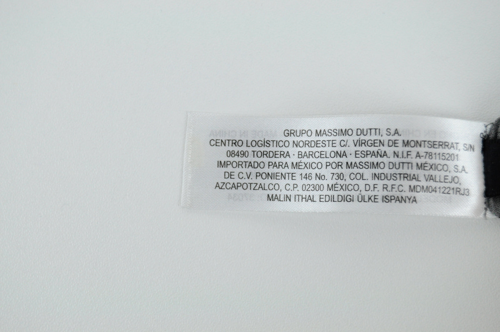 MASSIMO DUTTI Women Top S Sleeveless Round Neck Lightweight Pure Silk Gem Detail