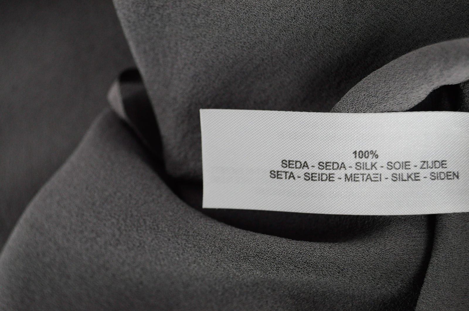 MASSIMO DUTTI Women Top S Sleeveless Round Neck Lightweight Pure Silk Gem Detail