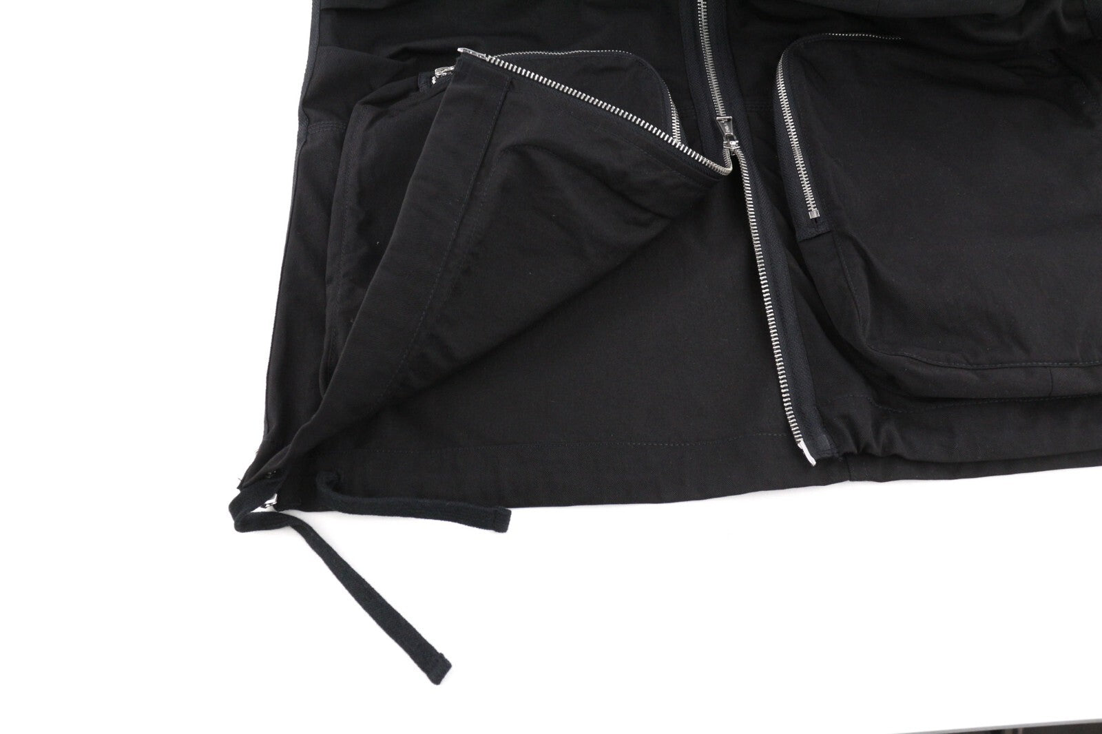 DIESEL O-Mirta-NL moteriškas sijonas, W24, juodas, su tampriu juosmeniu, kišenėmis, užtrauktuku. RMK 275 €. 