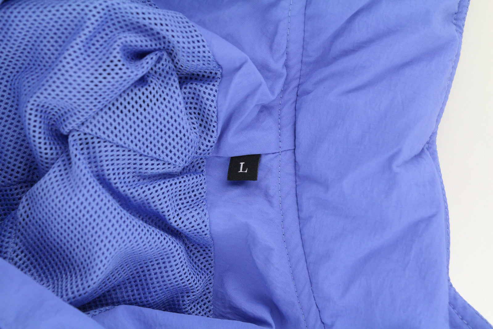 DIESEL Awwt-Swiftor-HT24 moteriška striukė, L, paslėptu gobtuvu, tinklelio pamušalu, mėlyna, rekomenduojama kaina – 195 € 