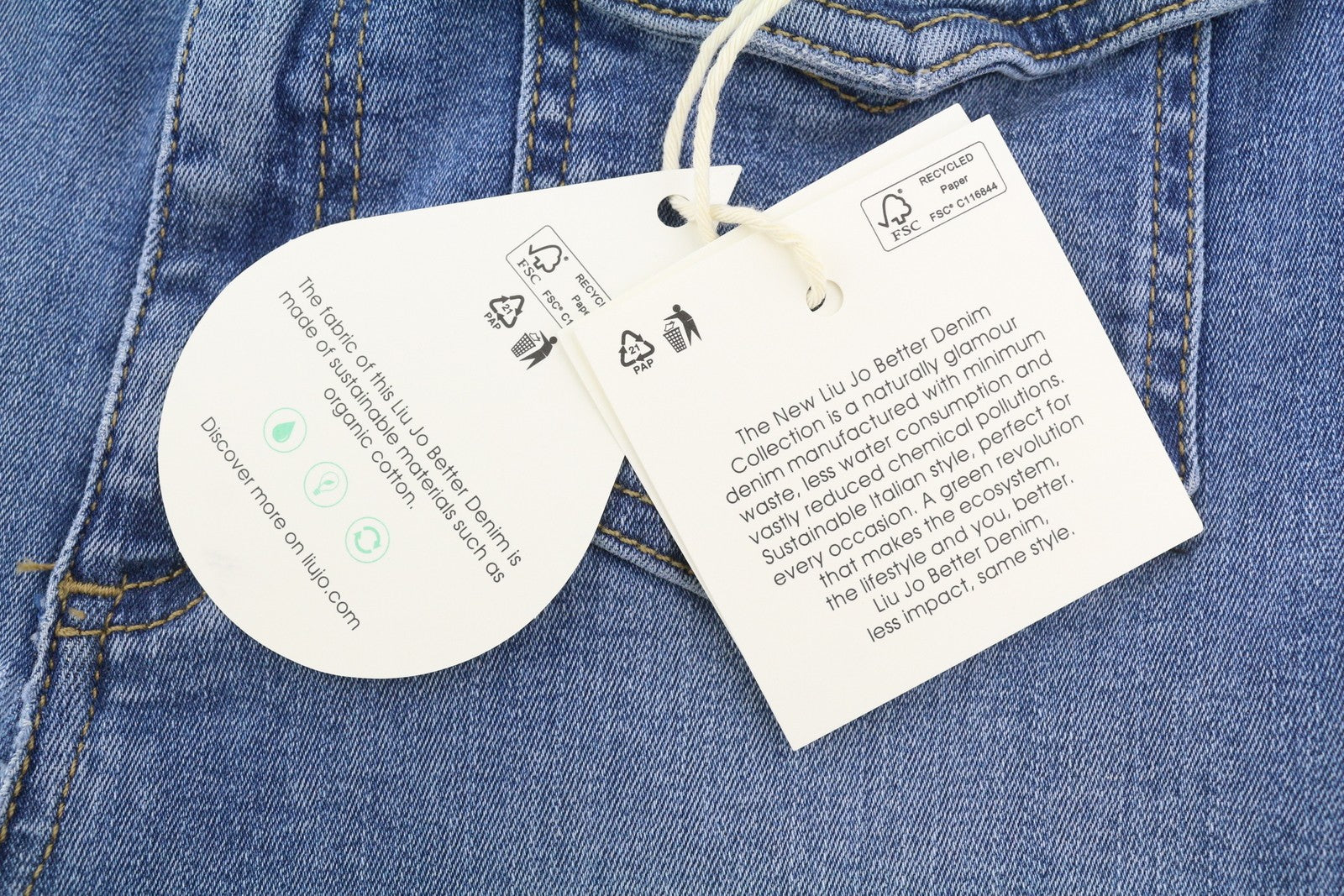 LIU JO Flare Pock moteriški džinsai W28 aukštu juosmeniu, plačių klešnių spalvos, skalbto džinso mėlynumo logotipu 