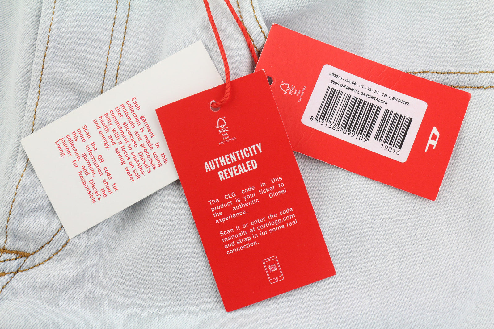 DIESEL 2005 D-Fining 09C06 vyriški džinsai W33/L34 įprasto kirpimo, siaurėjančiomis klešnėmis, vidutinio juosmens aukštyje 