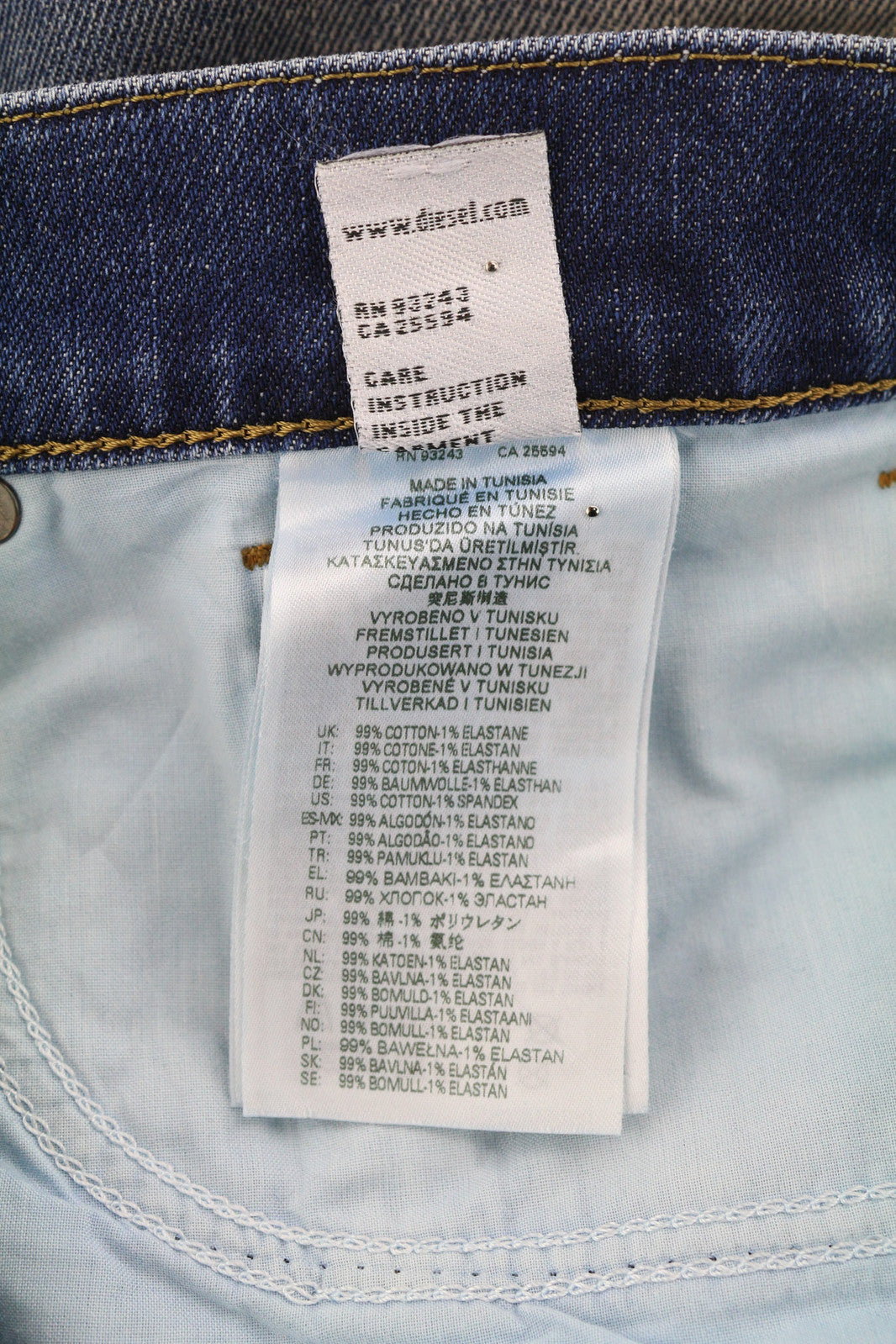 DIESEL D-Fining Z9A05 vyriški džinsai W33/L32 siaurėjantys, tamprūs, skalbtos mėlynos spalvos, rekomenduojama kaina – 225 € 