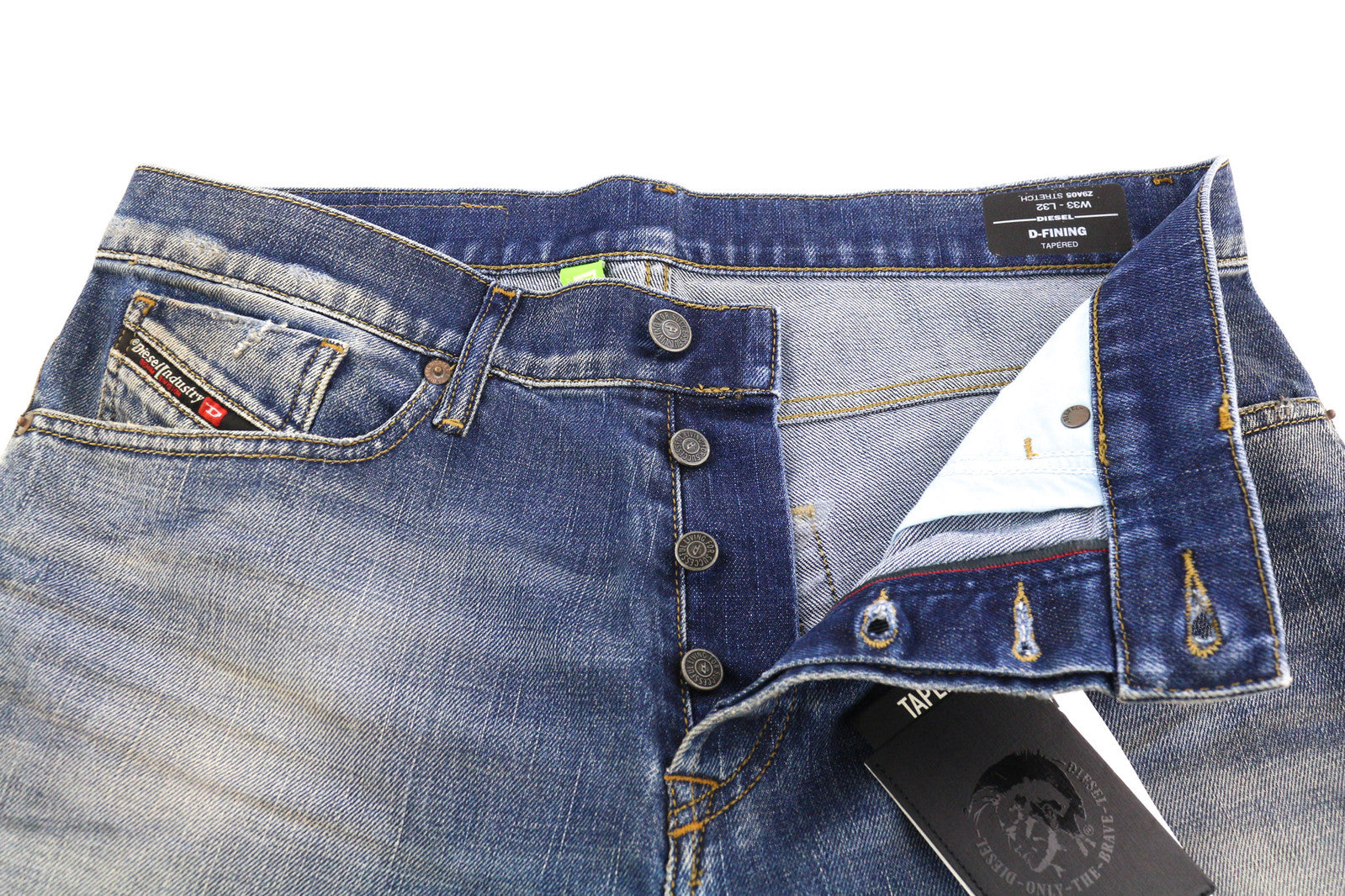 DIESEL D-Fining Z9A05 vyriški džinsai W33/L32 siaurėjantys, tamprūs, skalbtos mėlynos spalvos, rekomenduojama kaina – 225 € 