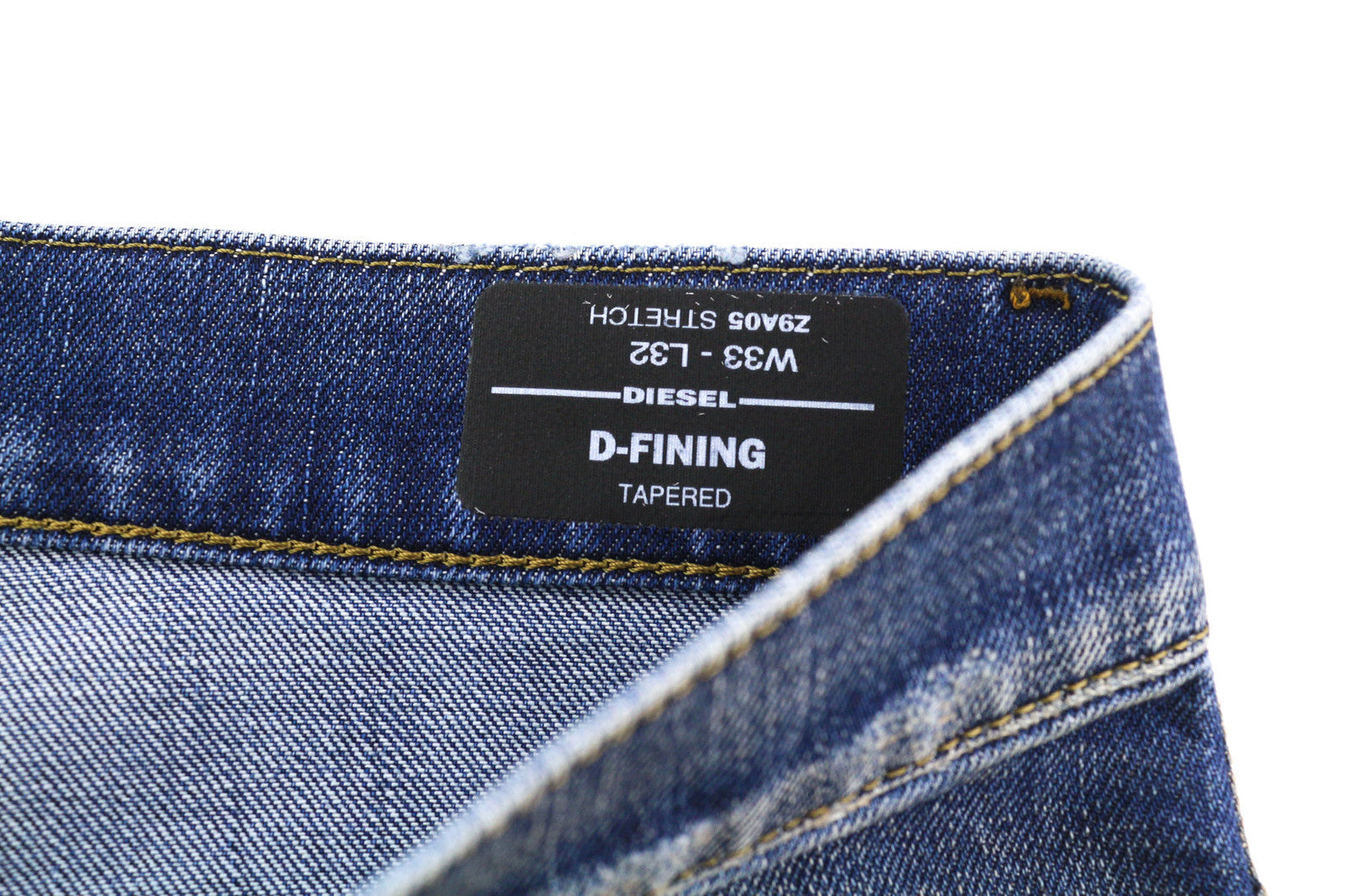DIESEL D-Fining Z9A05 vyriški džinsai W33/L32 siaurėjantys, tamprūs, skalbtos mėlynos spalvos, rekomenduojama kaina – 225 € 