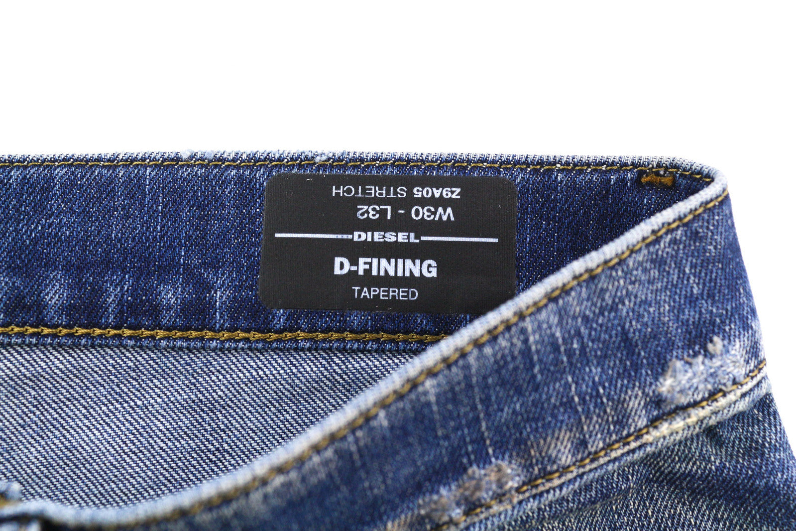 DIESEL D-Fining Z9A05 vyriški džinsai W30/L32 siaurėjantys, tamprūs, skalbtos mėlynos spalvos, rekomenduojama kaina – 225 € 