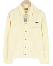 NUDIE JEANS Ronny vyriška striukė L dydžio, dulkėtai balta, ekologiškos medvilnės velveto, su logotipu ir sagomis. 