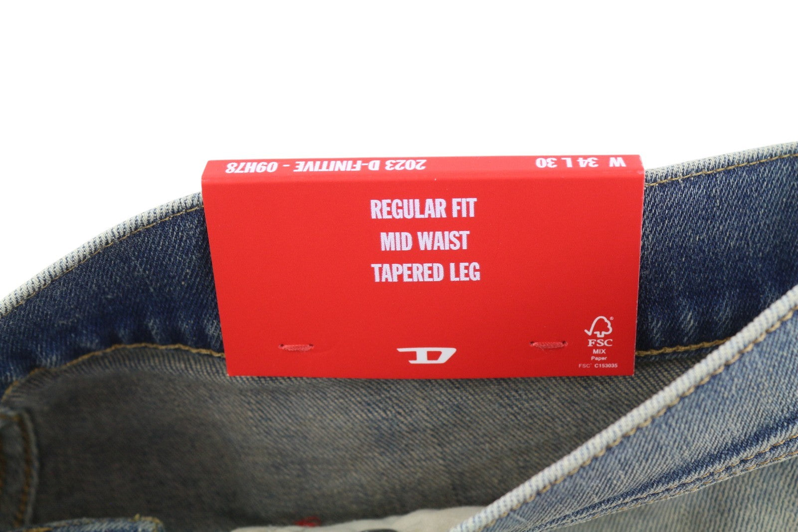 DIESEL 2023 D-Finitive 09H78 vyriški džinsai W34/L30 įprasti, siaurėjantys, mėlyni, rekomenduojama mažmeninė kaina – 295 € 