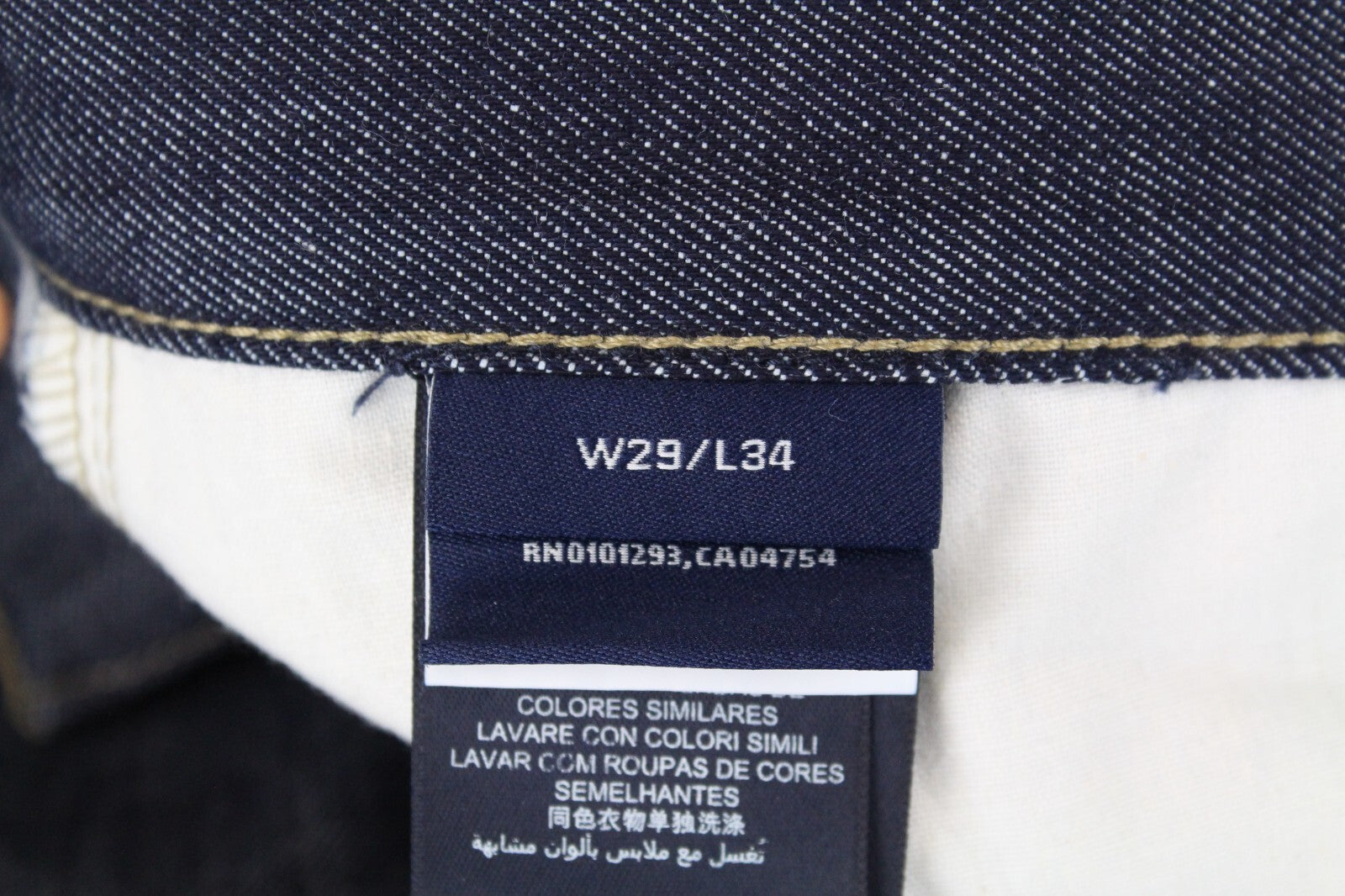 GANT Carol moteriški džinsai W29/L34 vidutinio mėlynumo, įprasto kirpimo, su laisvu kirpimu, tampriu užtrauktuku. 