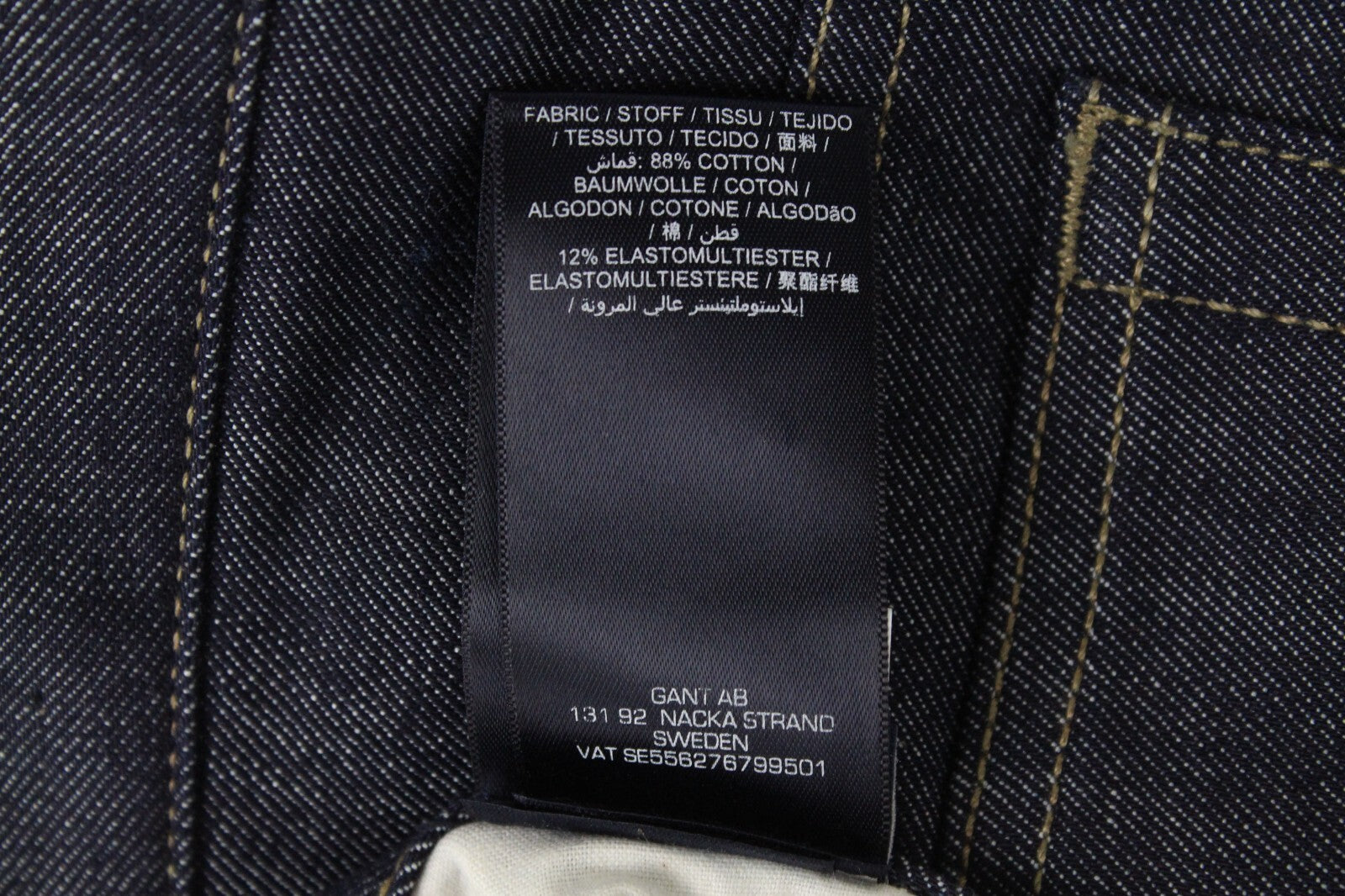 GANT Carol moteriški džinsai W29/L34 vidutinio mėlynumo, įprasto kirpimo, su laisvu kirpimu, tampriu užtrauktuku. 