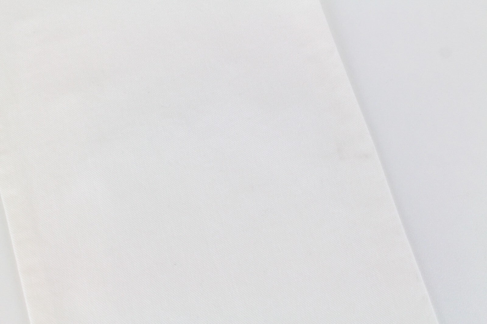 GANT Slacker moteriški džinsai W29/L34 balti tiesūs klešnės su gobtuvu, tampri suknelė 