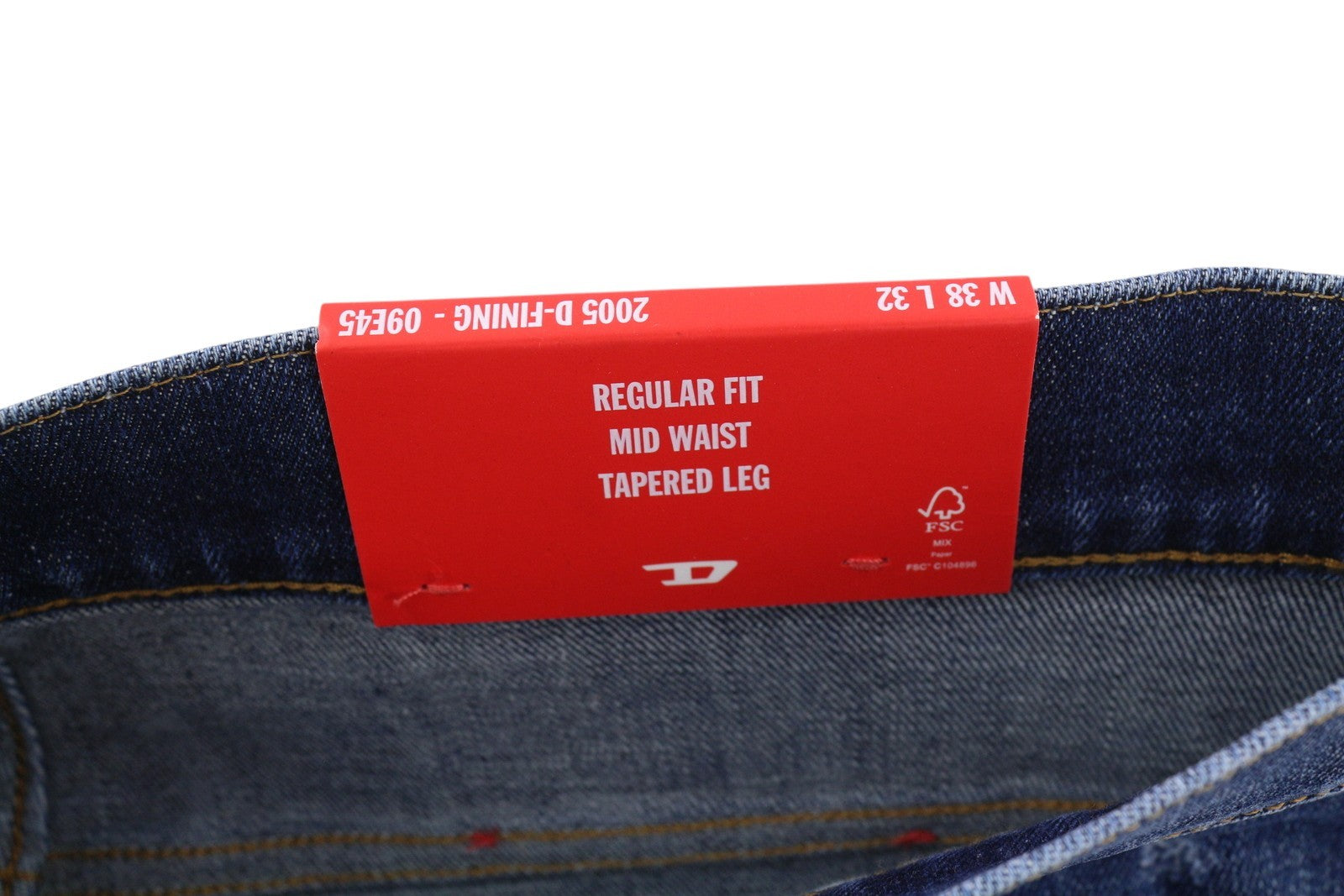 DIESEL 2005 D-Fining 09E45 vyriški džinsai W38/L32 skalbtos mėlynos spalvos, dirbtinės odos, rekomenduojama mažmeninė kaina – 175 € 