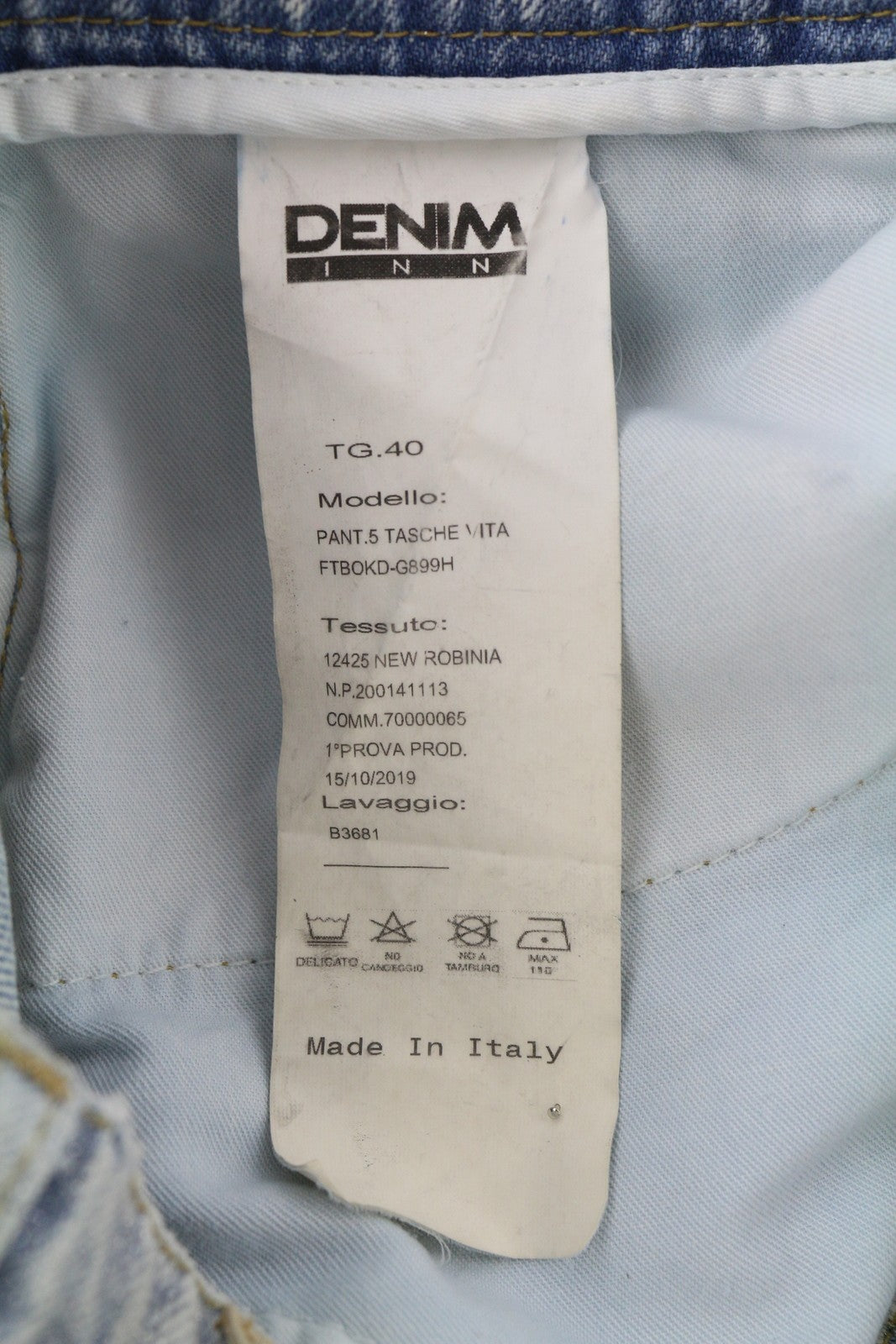 LIU JO 5 Tasche Vita moteriški džinsai, 40 dydžio, aukštu juosmeniu, plėšyti, plačių klešnių. 