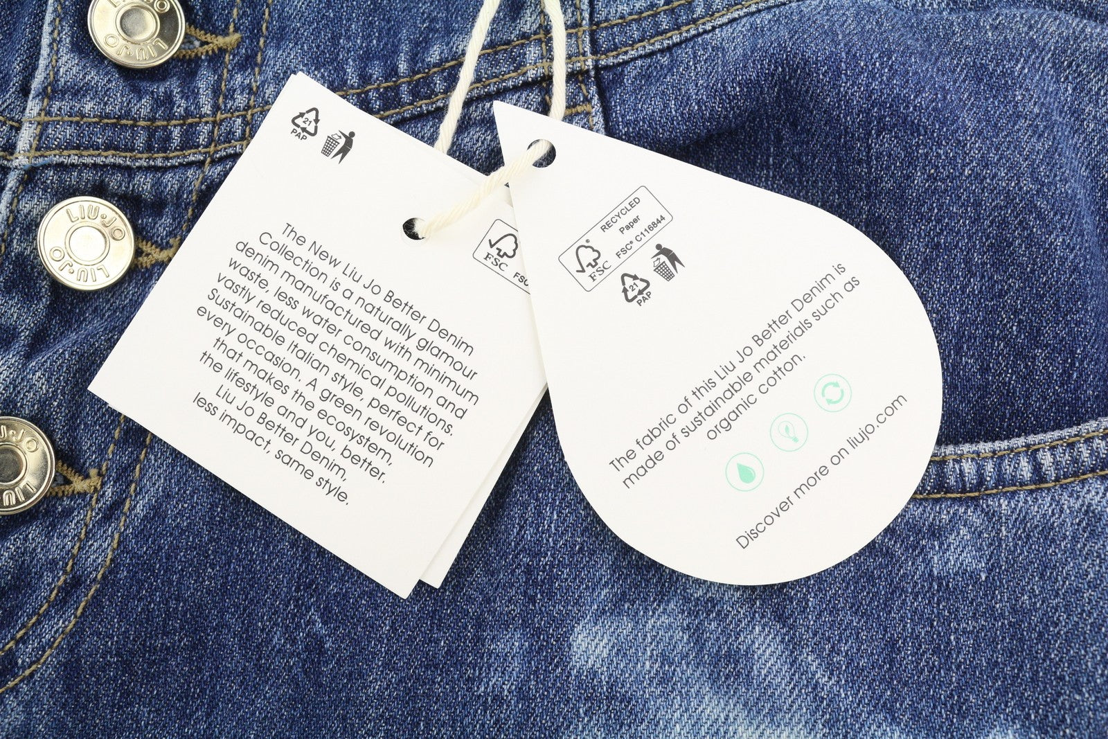 LIU JO Straight Bottoni Strass moteriški džinsai W28 aukštu juosmeniu, žvaigždžių raštu, plačiomis klešnėmis 