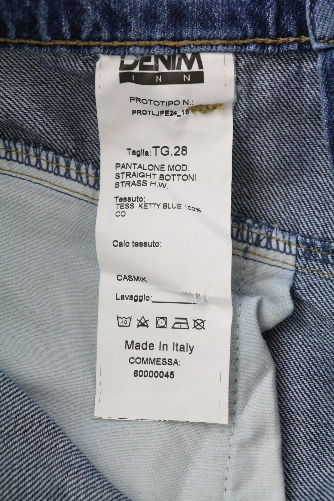 LIU JO Straight Bottoni Strass moteriški džinsai W28 aukštu juosmeniu, žvaigždžių raštu, plačiomis klešnėmis 