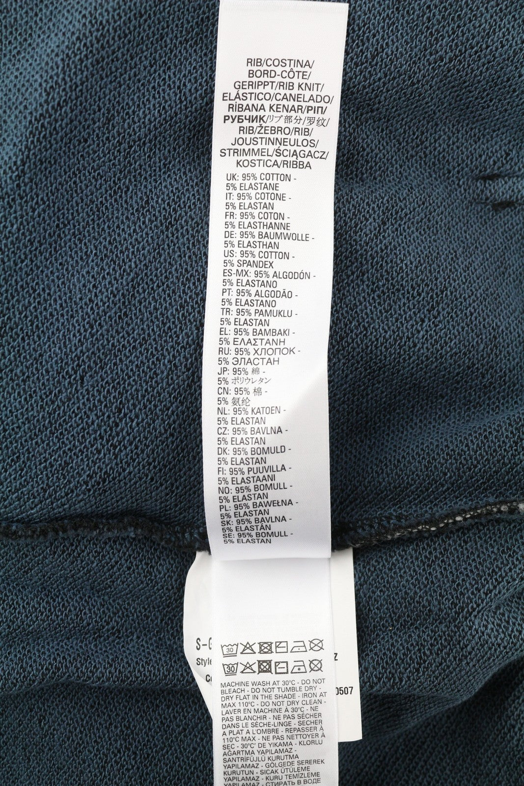 DIESEL S-Ginn-Hood-E1 vyriškas džemperis su gobtuvu L, pilkas, su gobtuvu, kengūros spalvos, rekomenduojama kaina – 195 € 