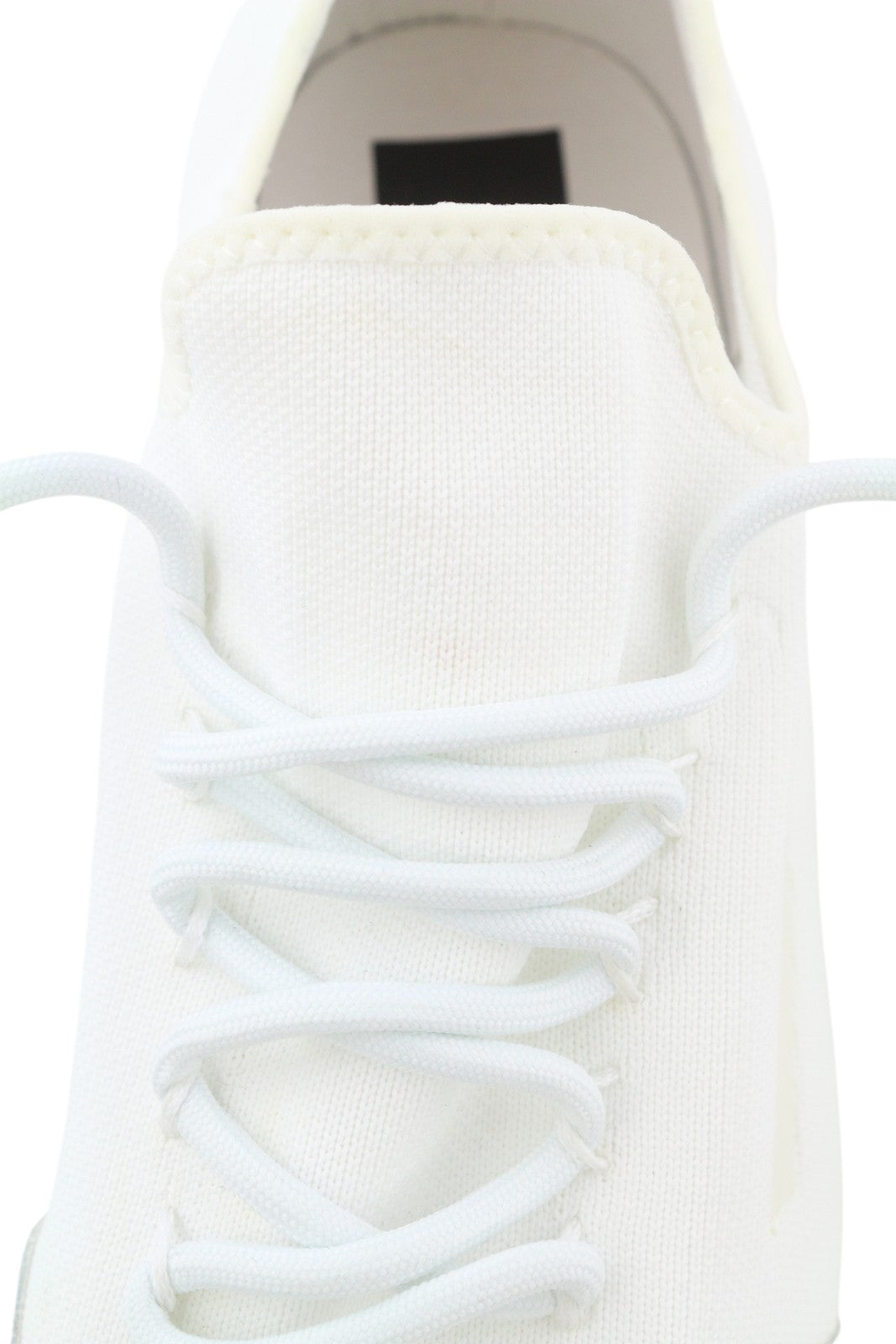 DIESEL S-Kby Stripe vyriški sportbačiai, EU44, balti, žemi, suvarstomi, migdolų spalvos, rekomenduojama kaina – 170 € 