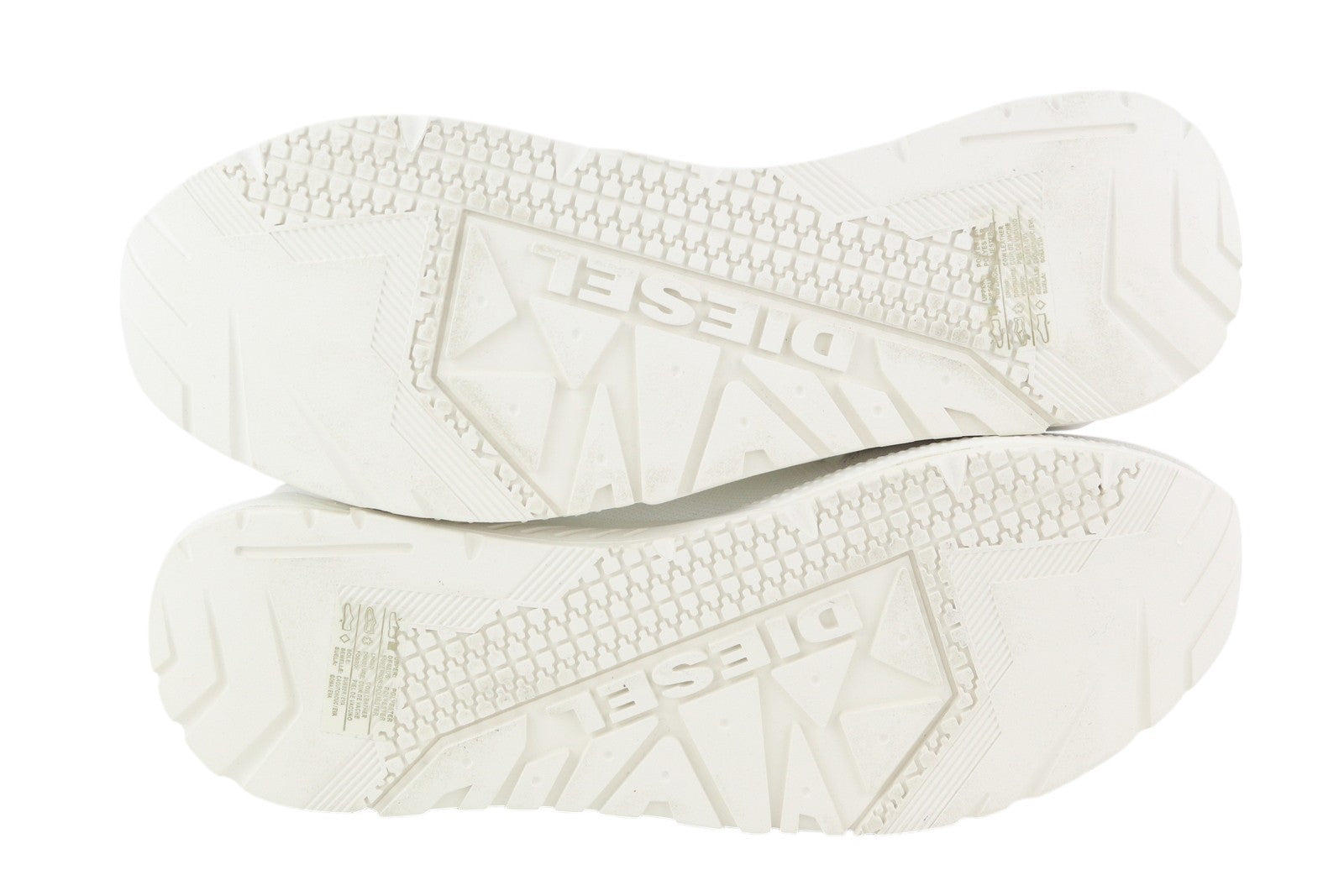 DIESEL S-Kby Stripe vyriški sportbačiai, EU44, balti, žemi, suvarstomi, migdolų spalvos, rekomenduojama kaina – 170 € 