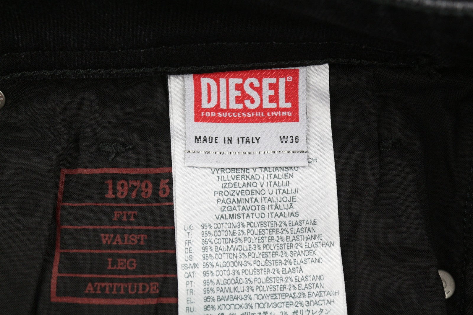DIESEL 1979 Sleenker 09A89 vyriški džinsai W36/L32 Skinny Distress juodi, rekomenduojama kaina 275 € 