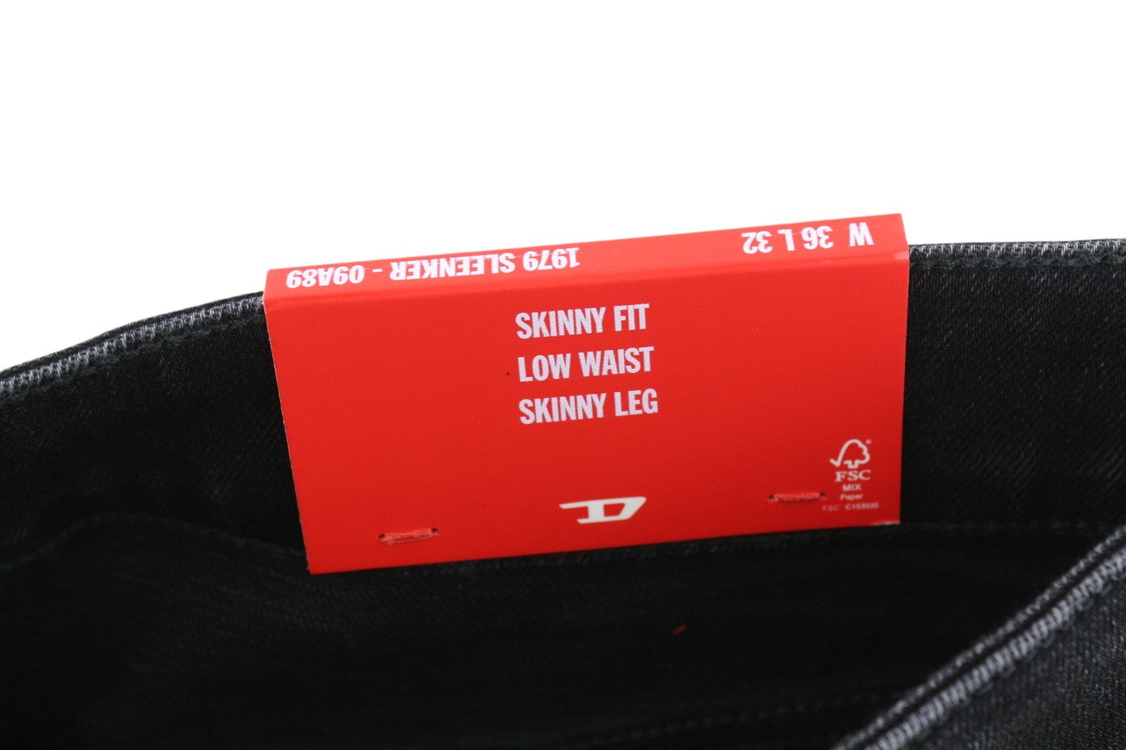 DIESEL 1979 Sleenker 09A89 vyriški džinsai W36/L32 Skinny Distress juodi, rekomenduojama kaina 275 € 