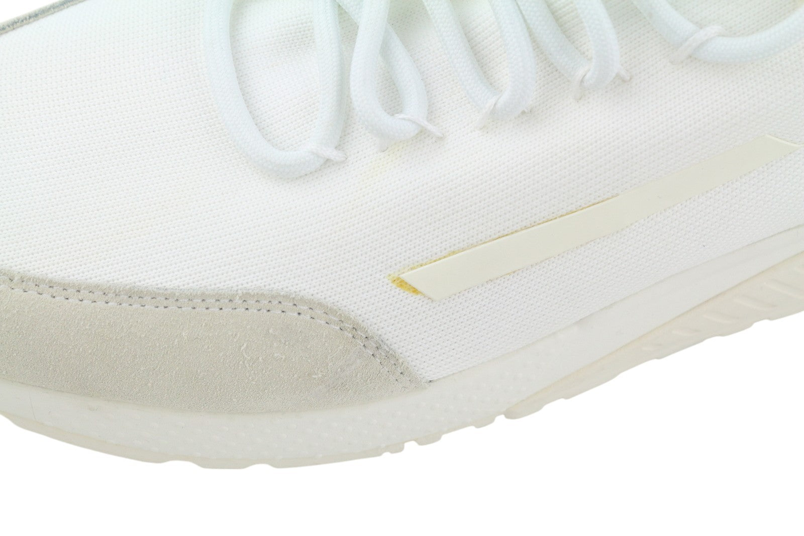 DIESEL S-Kby Stripe vyriški sportbačiai, EU46, balti, žemi, suvarstomi, migdolų spalvos, rekomenduojama kaina – 170 € 