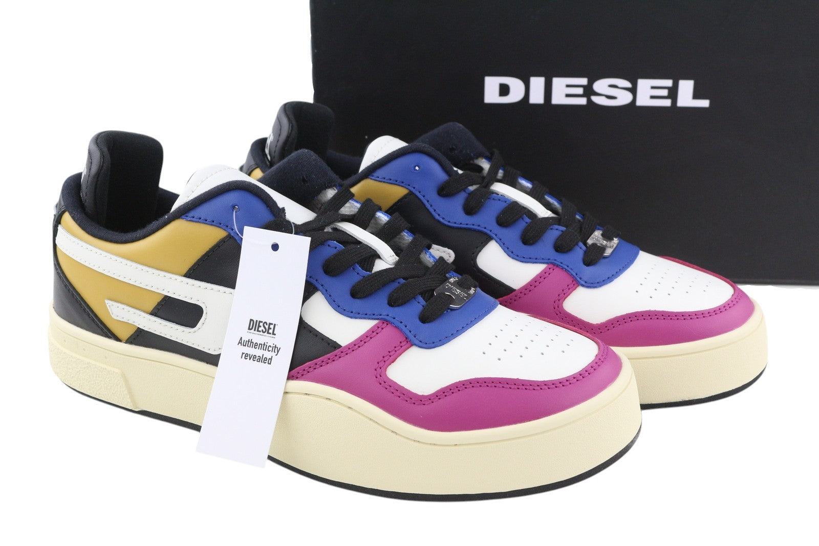 DIESEL S-Ukiyo žemakulniai vyriški sportbačiai, EU44, karvės odos, suvarstomi, žemakulniai, rekomenduojama kaina – 185 € 