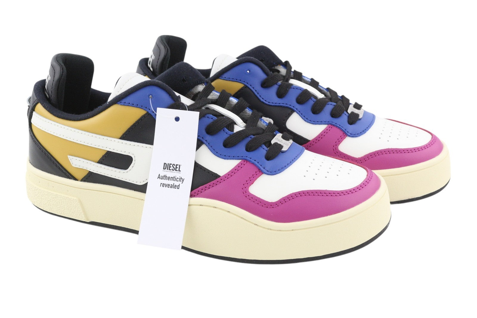 DIESEL S-Ukiyo žemakulniai vyriški sportbačiai, EU44, karvės odos, suvarstomi, žemakulniai, rekomenduojama kaina – 185 € 