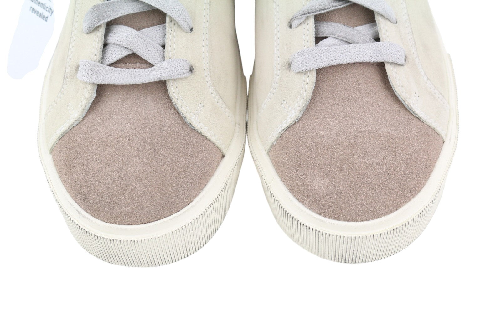 DIESEL S-Mydri ML vyriški sportbačiai, EU42, odiniai, šviesiai migdolinio atspalvio, suvarstomi. Rekomenduojama kaina – 220 €. 