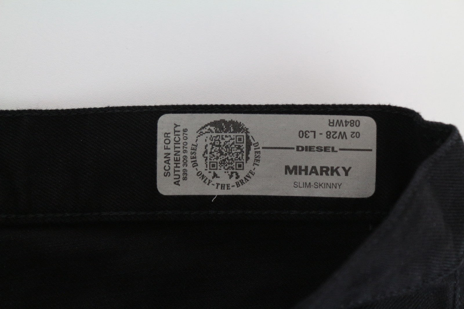 DIESEL Mharky 084WR vyriški džinsai W28 L30 aptempti, ploni, aptempti, juodi, medvilniniai 