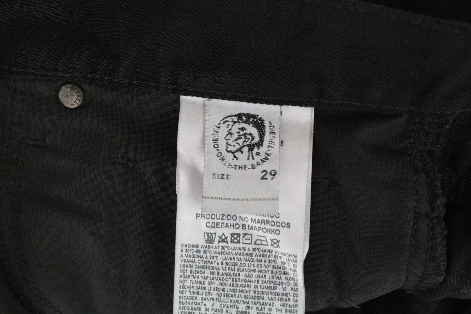 DIESEL Mharky 084WR vyriški džinsai W29 L30 Slim Skinny Fit juodi medvilniniai džinsai 