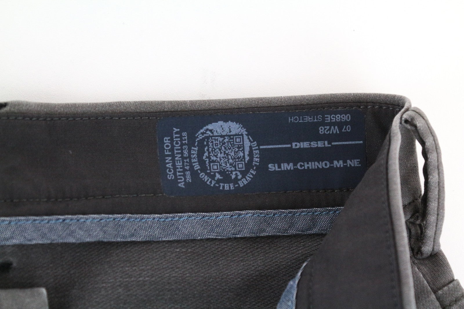 DIESEL Chino-M-NE 0685E vyriški džinsai W28 Sweat Jogg Slim Fit pilki su tampriomis klostėmis 