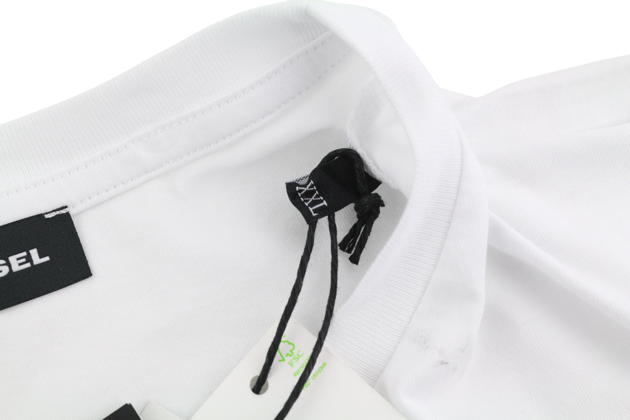 DIESEL T-Diegos-K23 Mens T-Shirt 2XL Short sleeved Crew Collar Tricot