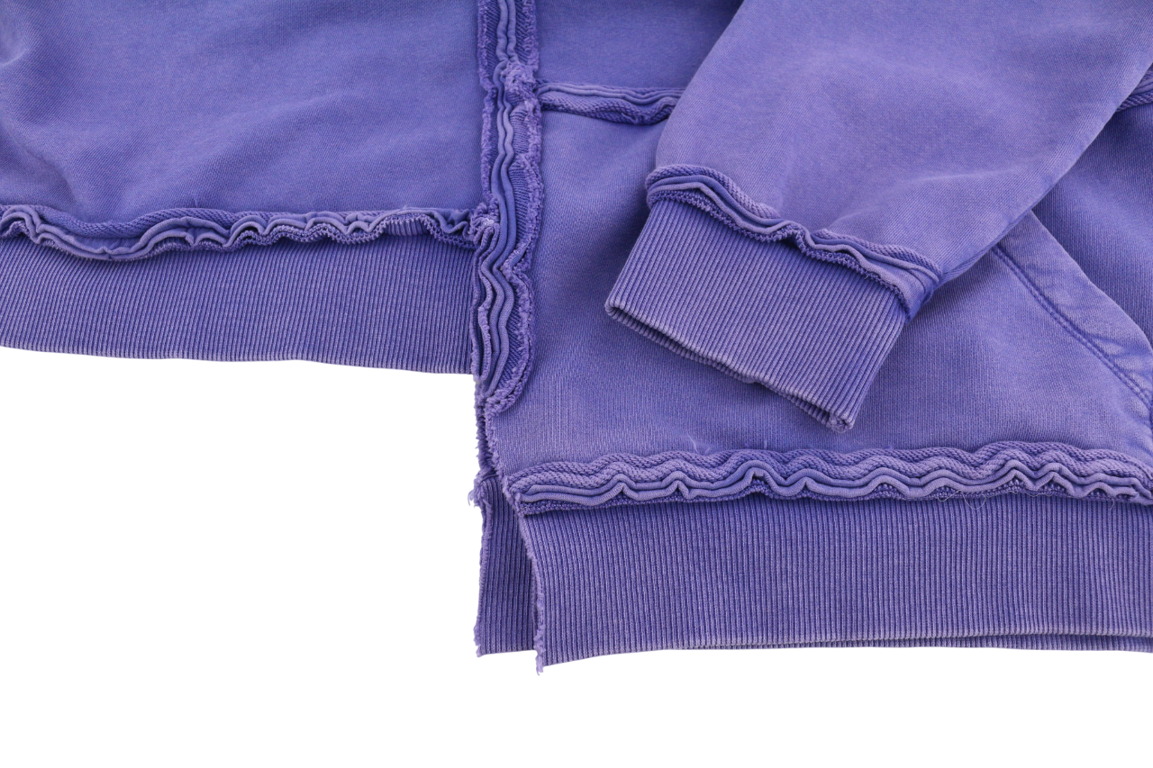 DIESEL F-Mikky moteriškas džemperis su gobtuvu L, mėlynas, asimetriškas, su gobtuvu ir plauto rašto efektu, rekomenduojama kaina – 135 € 